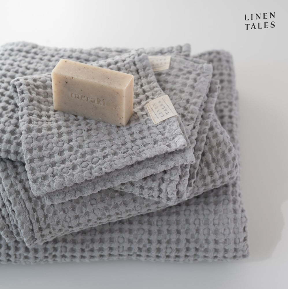 Světle šedá osuška 100x140 cm Honeycomb – Linen Tales Linen Tales